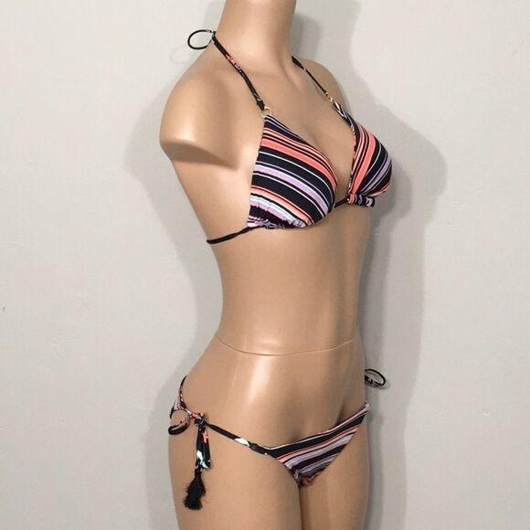 BAR 111 reversible floral/ stripe bikini. … - Picture 2 of 10
